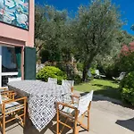 Sibilla D'oltremare - *